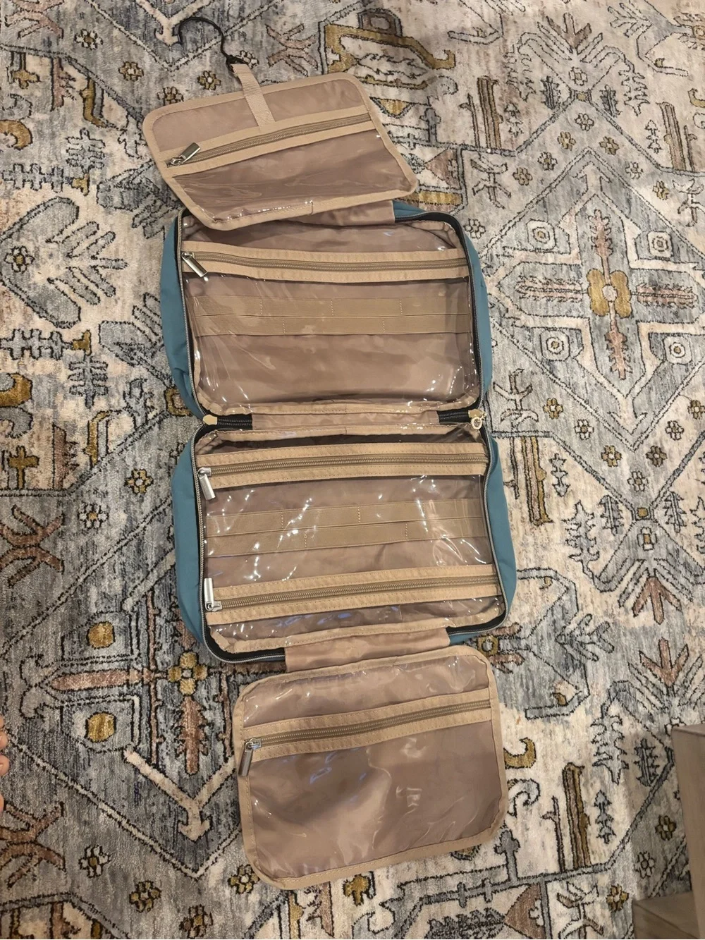 Bagsmart Toiletry Bag Travel Bag With Hanging Hook Makeup New